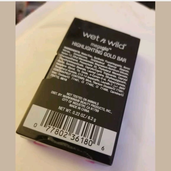 Limited edition WetnWild megaglo highlighter! - Picture 2 of 3